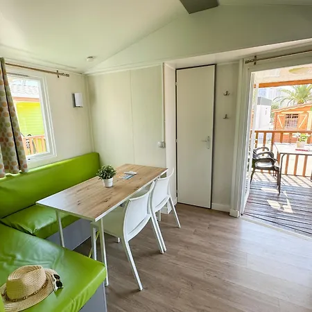 مخيم أرمانيلو بينايدورم