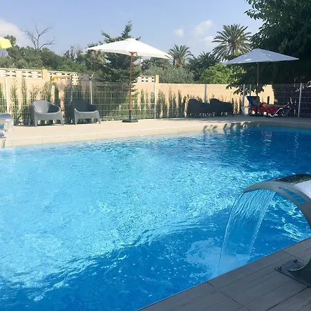 مخيم أرمانيلو 3*