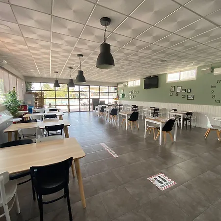 阿玛尼罗营地酒店 3* 貝尼多姆